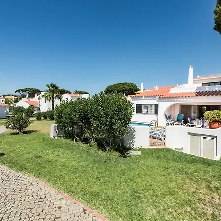 Mng Elliott25 Vale do Lobo